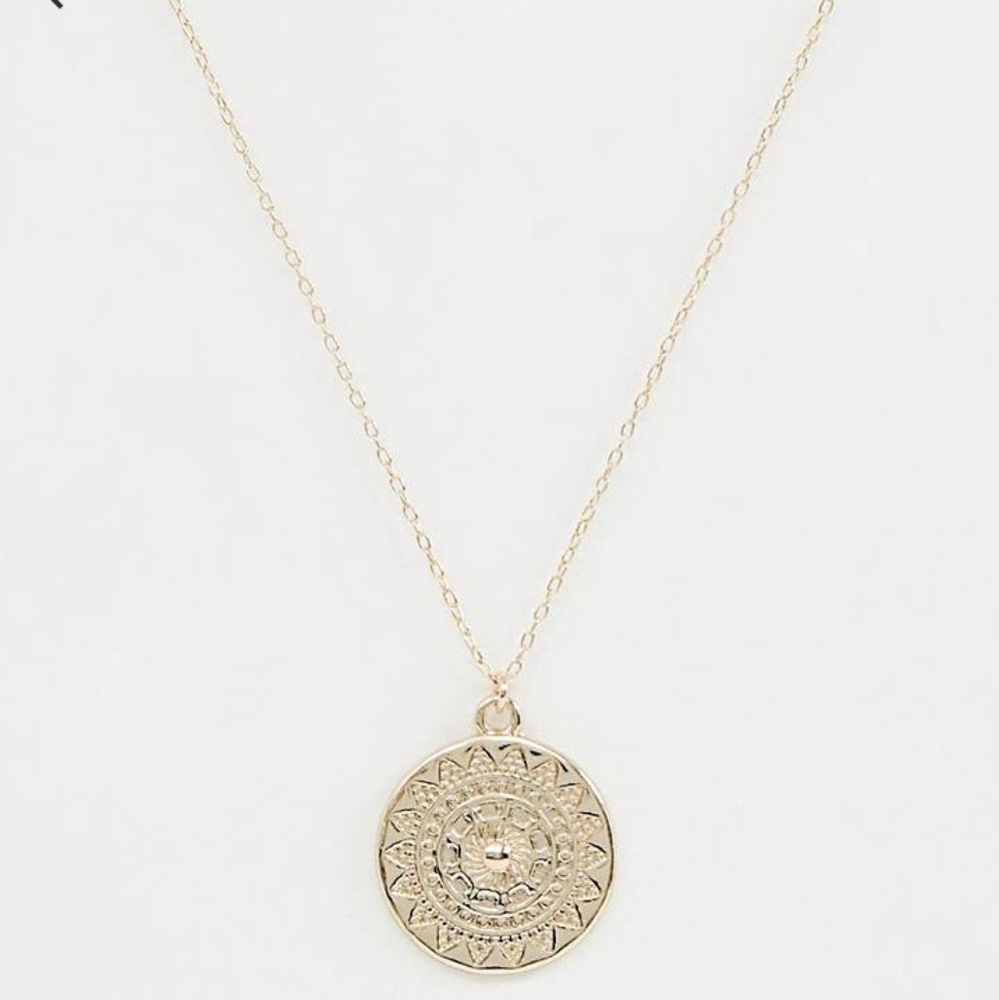 Johnny Loves Rosie disc necklace